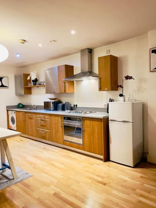 Beautiful Central Open Plan Living! Manchester Extérieur photo